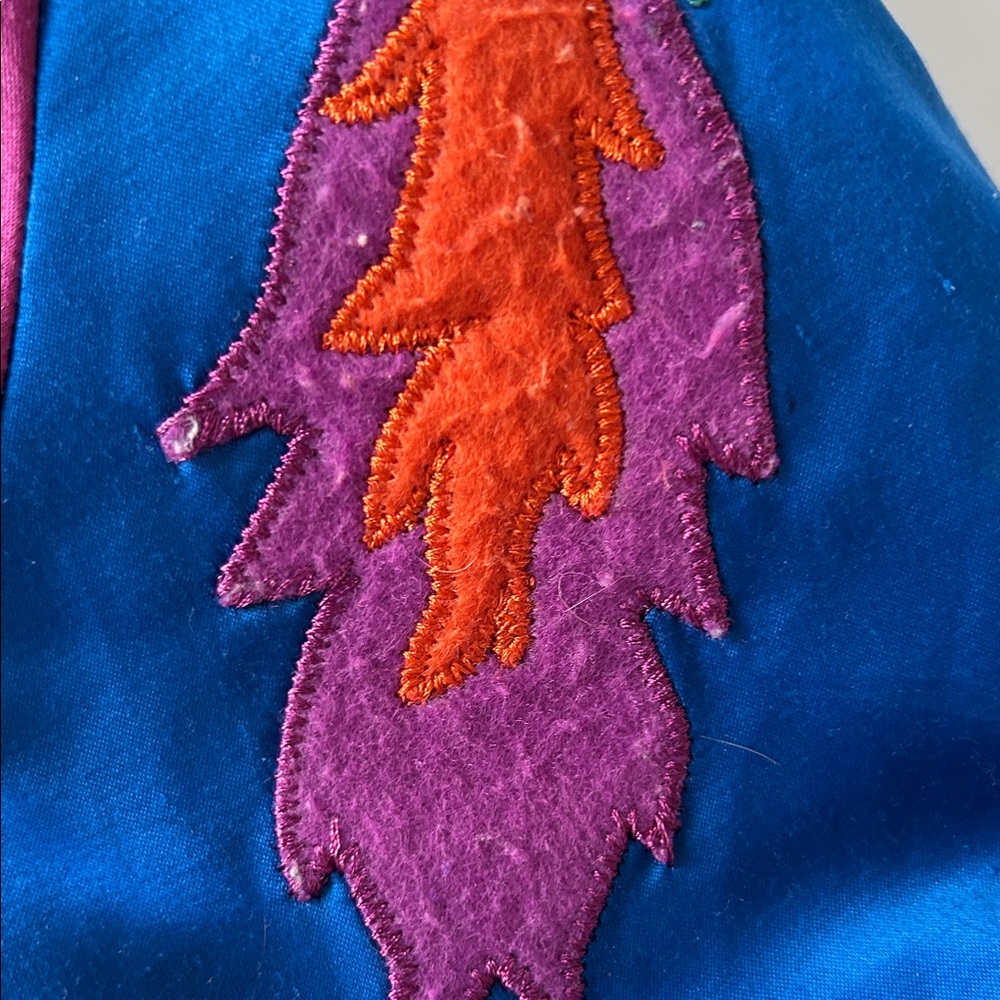 Stella McCartney Kids Blue and Magenta Satin Bomber Jacket with Patch Details - Picture 9 of 9